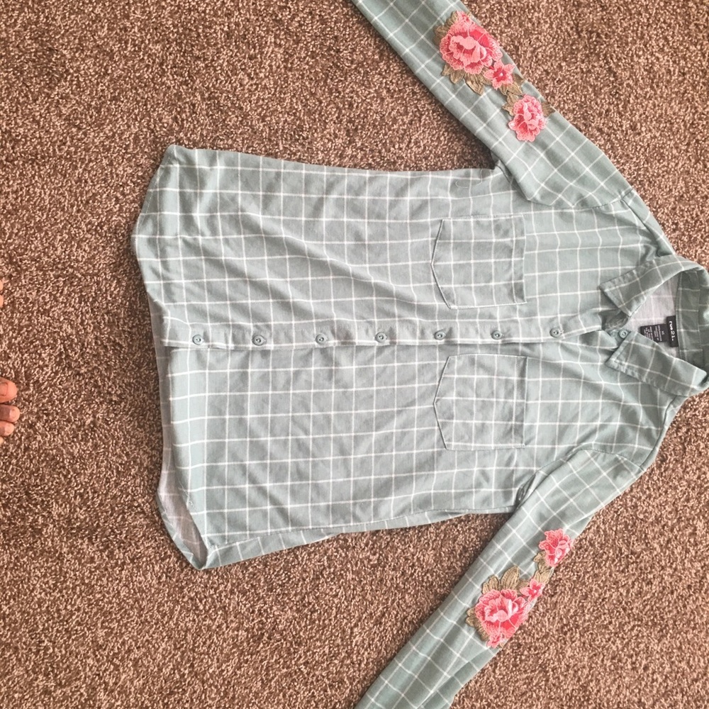 Button down shirt Women’s